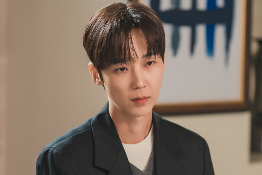 Yoon Jong Hoon Is A Wealthy Architect Drawn Into A Family Power Struggle In “Our Happy Days”