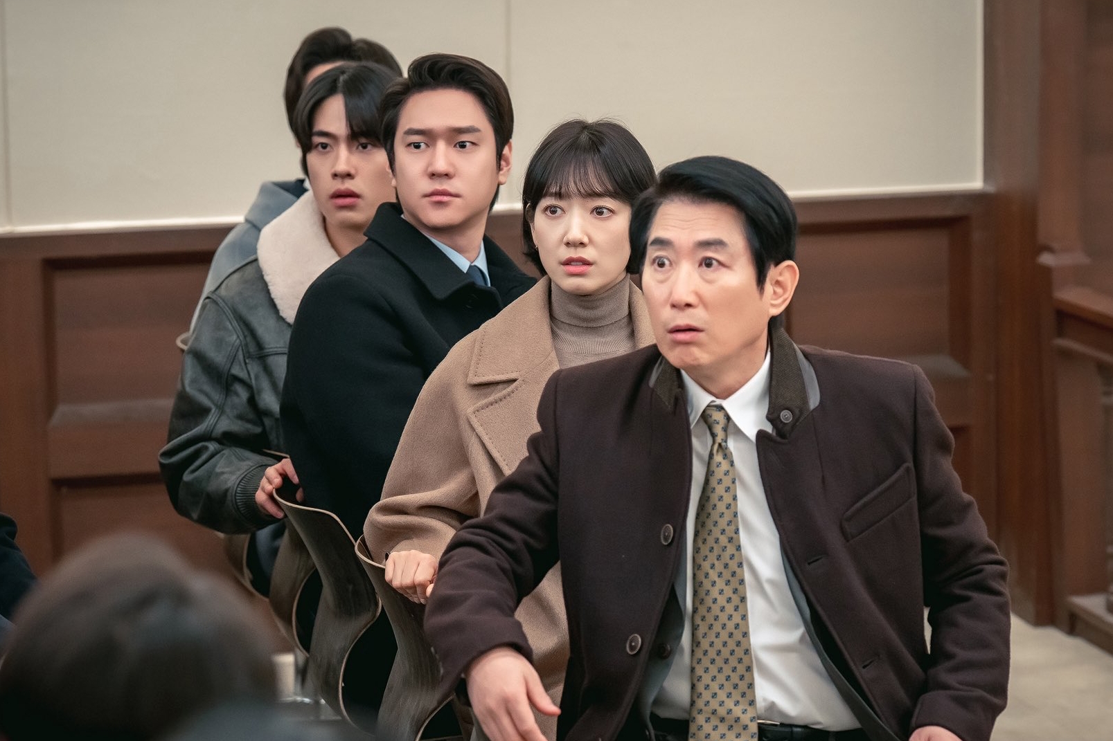 Park Shin Hye Is Shocked By A Surprise Witness During Courtroom Showdown In “Undercover Miss Hong” Finale