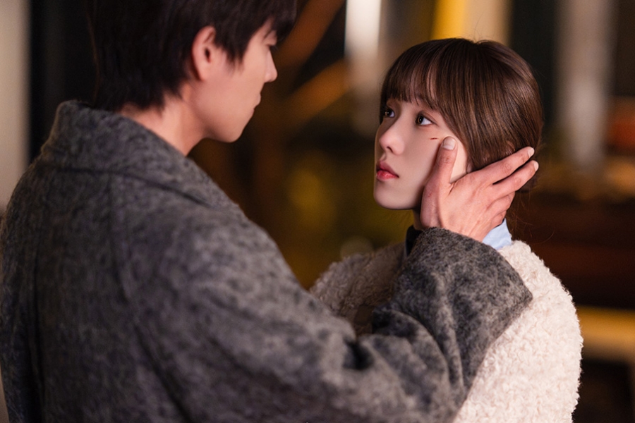 Lee Sung Kyung And Chae Jong Hyeop’s Romance Heats Up On “In Your Radiant Season”