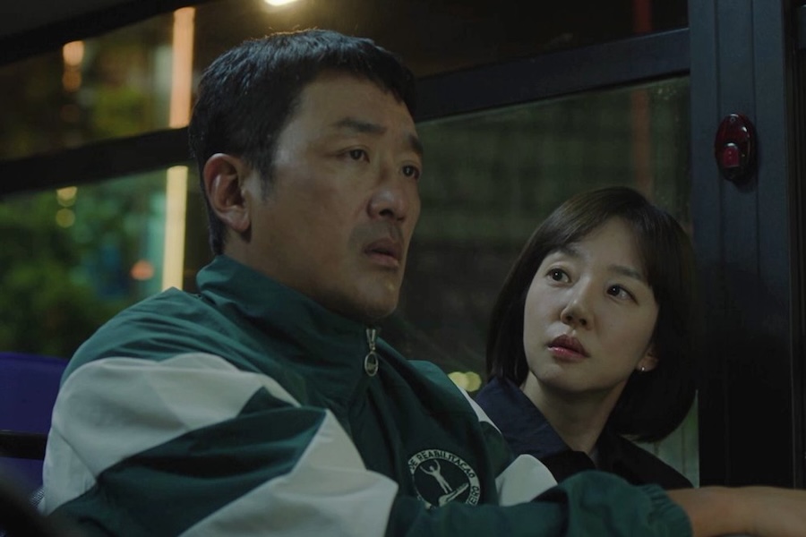 Im Soo Jung Tries To Convince Ha Jung Woo While Hiding Her Secret Intentions In “Mad Concrete Dreams”