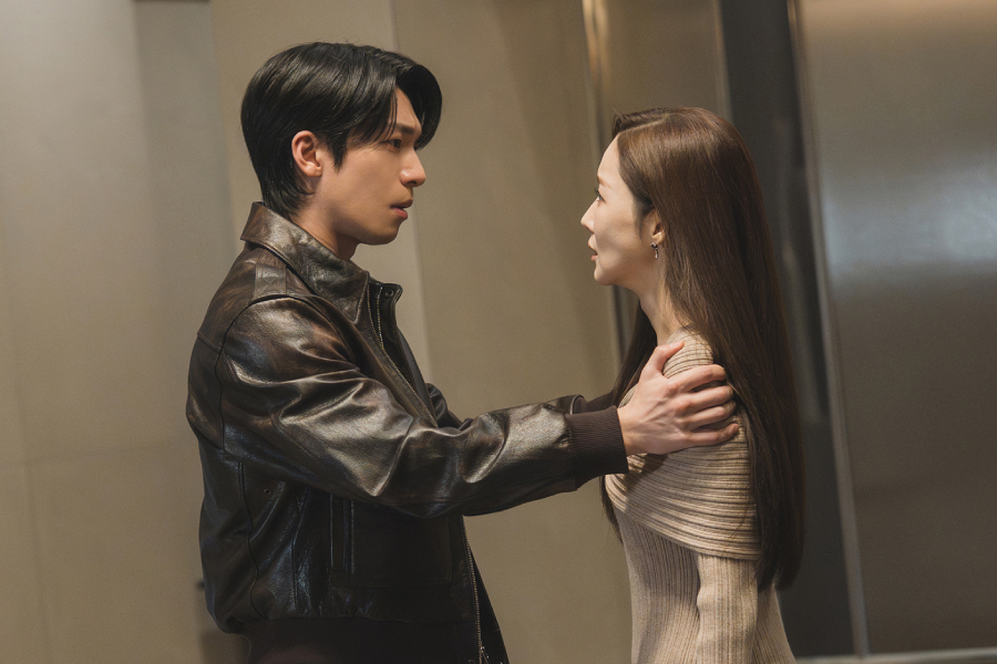 Wi Ha Joon Comforts A Shaken Park Min Young As She Prepares To Reveal The Truth In “siren’s Kiss”