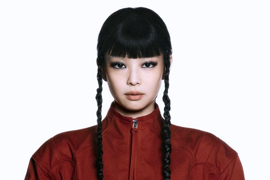 BLACKPINK’s Jennie’s “like JENNIE” Becomes Her 1st Non-Collab Song To Go Platinum In U.S.