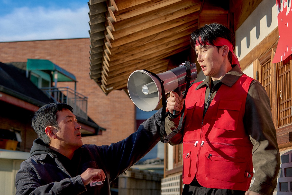 Ha Jung Woo And Kim Jun Han’s Conflict Escalates Following A Mysterious Murder Case In “Mad Concrete Dreams”