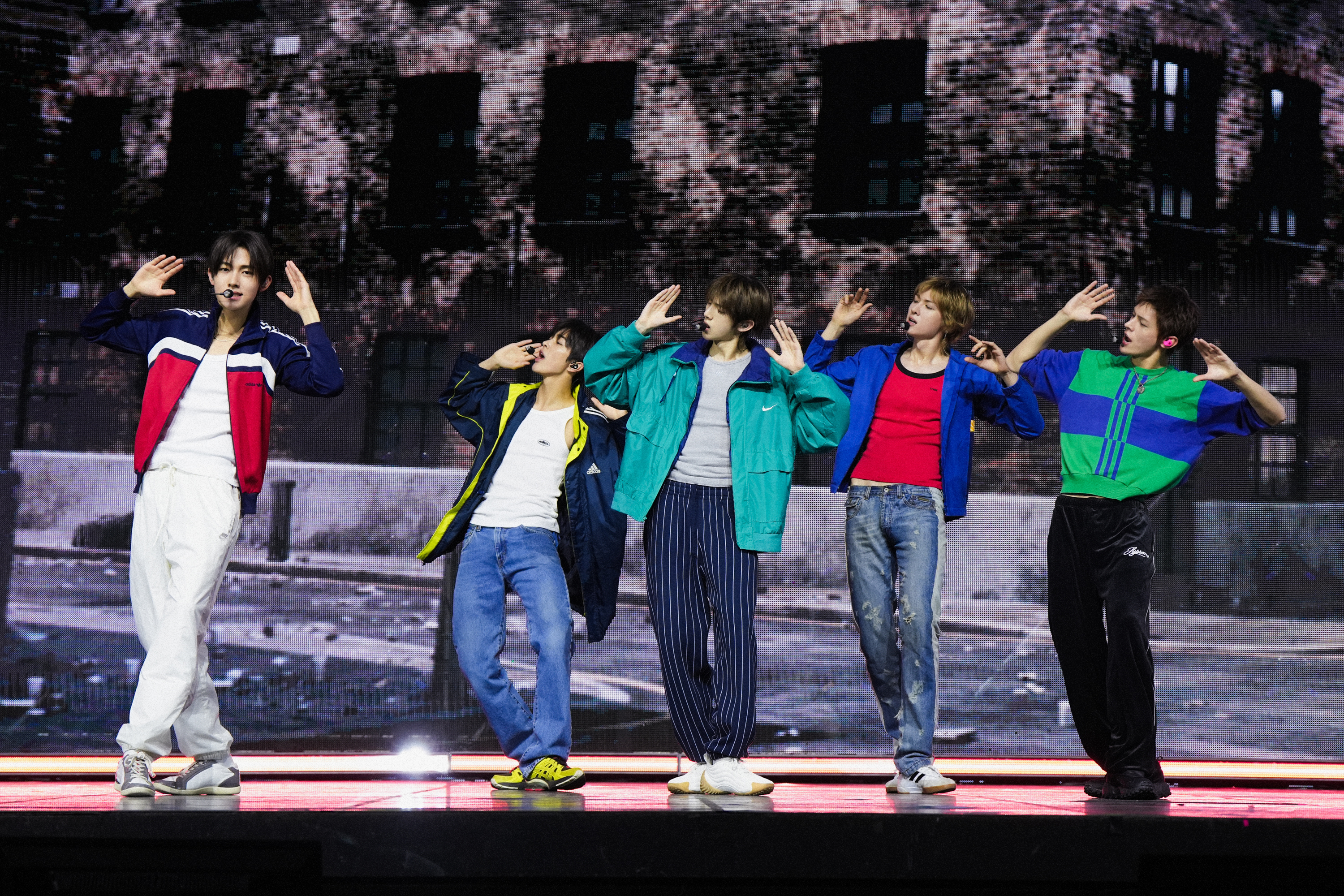 لقطة فنية من استعراض الفرقة الجديد