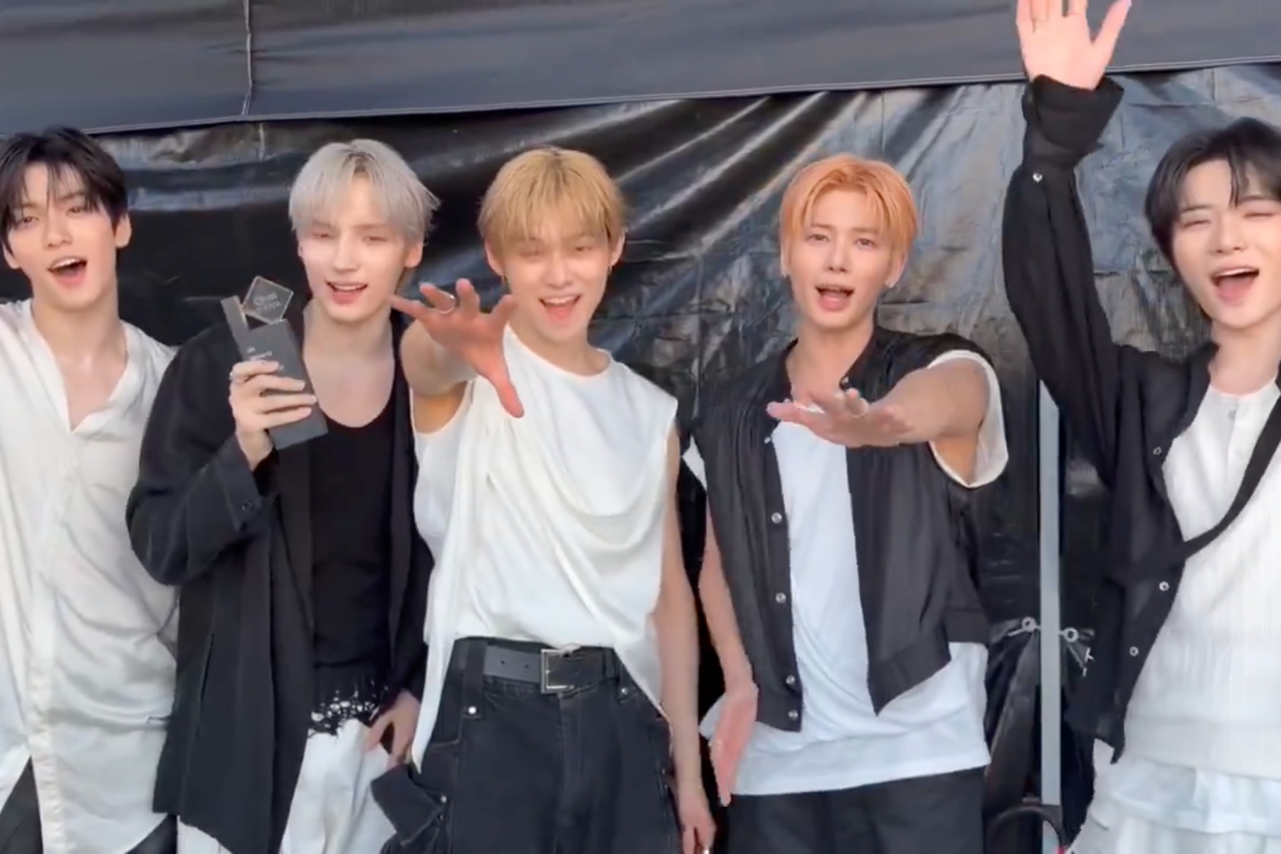 Watch: TXT Achieves Music Show Grand Slam With 5th Win For “Stick With You” On “Inkigayo”; Performances By LE SSERAFIM And More