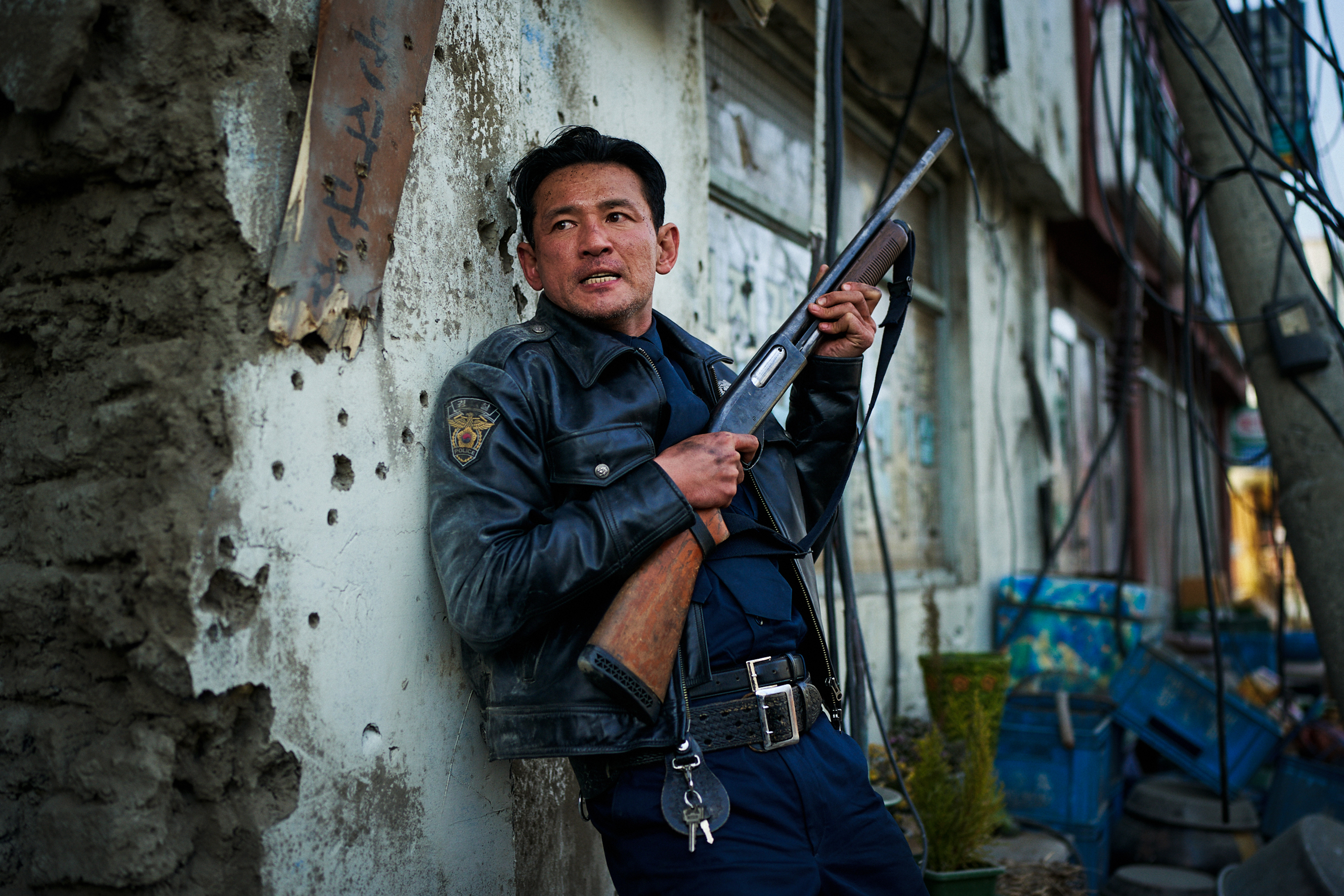 Hwang Jung Min, Zo In Sung, And Jung Ho Yeon Face Danger In Their Village In New Film “HOPE”