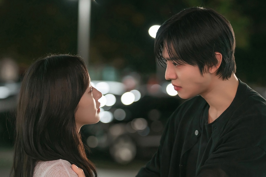 Ahn Hyo Seop Expresses Concern For Chae Won Bin And Her Sleepwalking In “Sold Out On You”