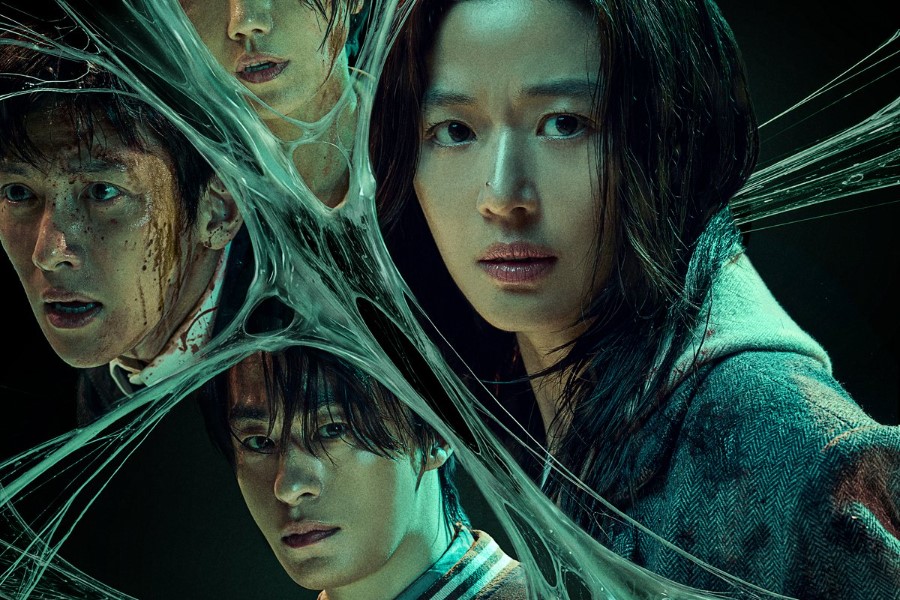Jun Ji Hyun, Ji Chang Wook, And More Are Surrounded By Mysterious Substance In Poster For New Film “Colony”