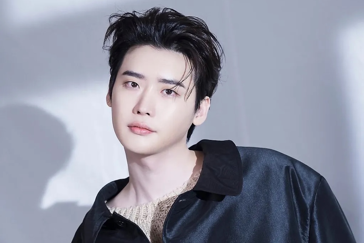 Lee Jong Suk In Talks For New Drama