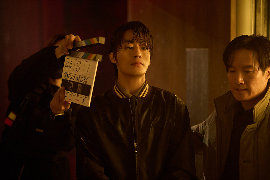 Gallery - "Colony" Reveals Behind-The-Scenes Photos Of Jun Ji Hyun, Koo Kyo Hwan, Ji Chang Wook, And More On Set | Soompi - image 9