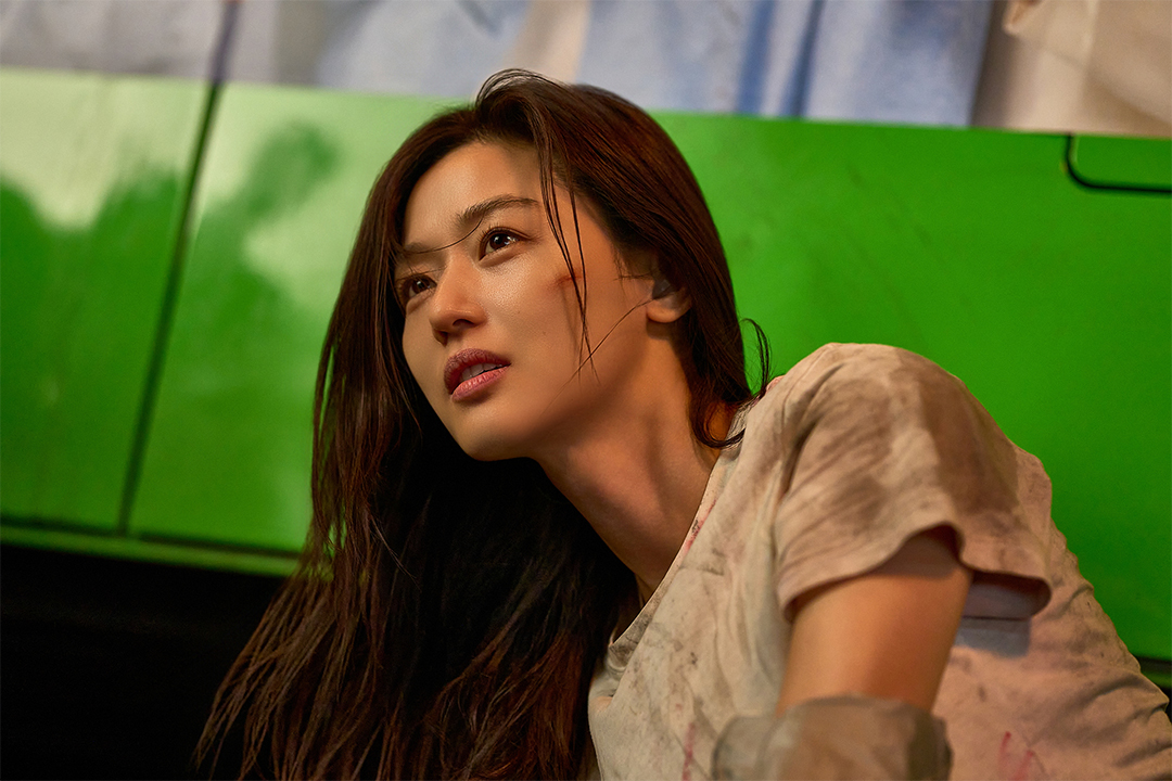 Gallery - "Colony" Reveals Behind-The-Scenes Photos Of Jun Ji Hyun, Koo Kyo Hwan, Ji Chang Wook, And More On Set | Soompi - image 12