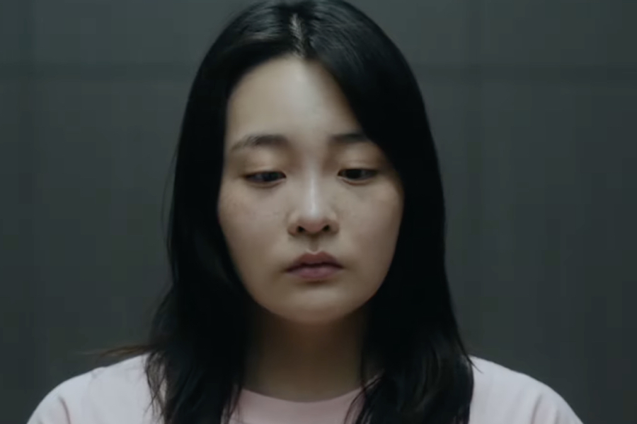 Watch: Kim Min Ha Is Questioned After Defecting From North Korea In “Hana Korea”