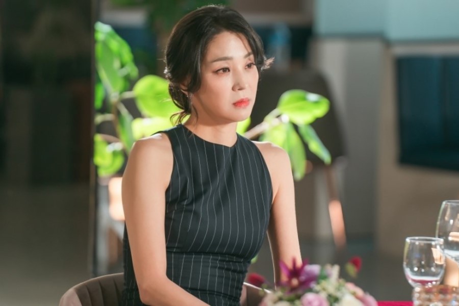 Han Go Eun Transforms Into A Cellist And Park Se Young’s Mother In New Drama “Family Resister”