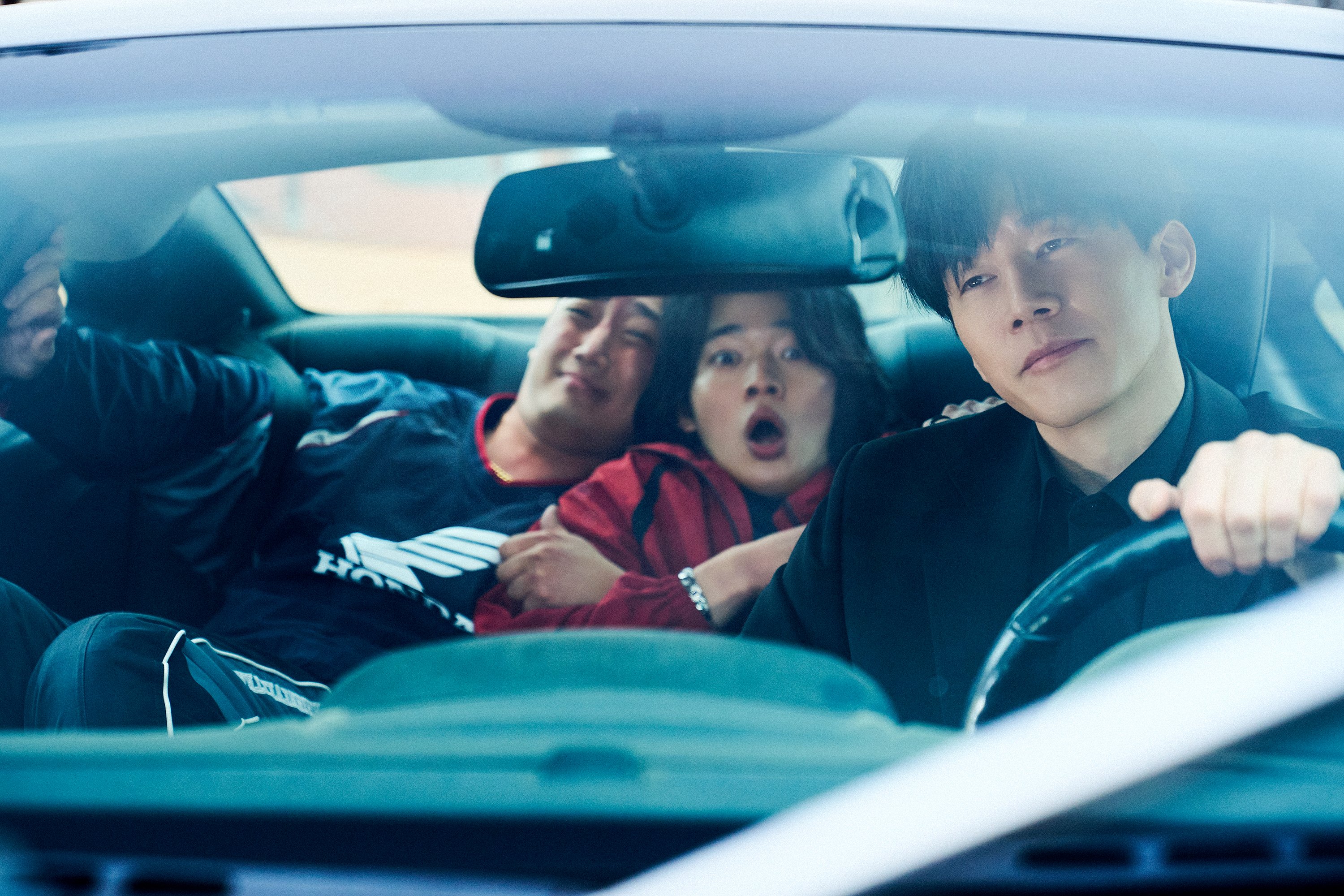 Kim Moo Yeol, Jin Ki Joo, P.O, And More Switch From Intense Action To Playful Smiles On Set Of “Teach You A Lesson”