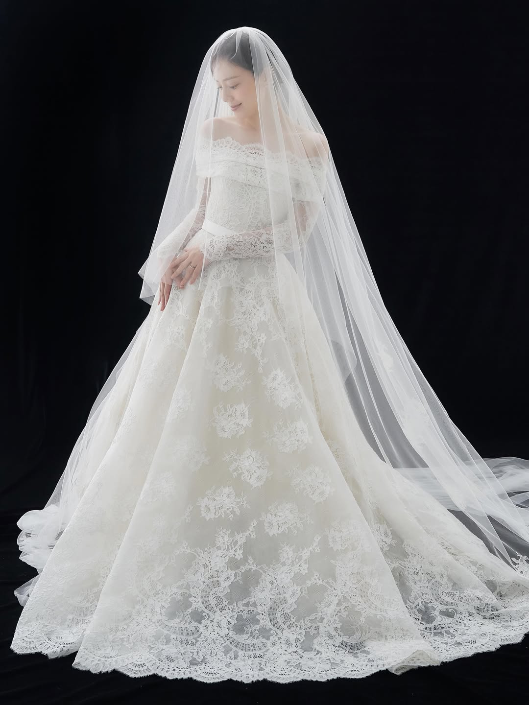 Gallery - Moon Chae Won Drops More Wedding Photos | Soompi - image 4