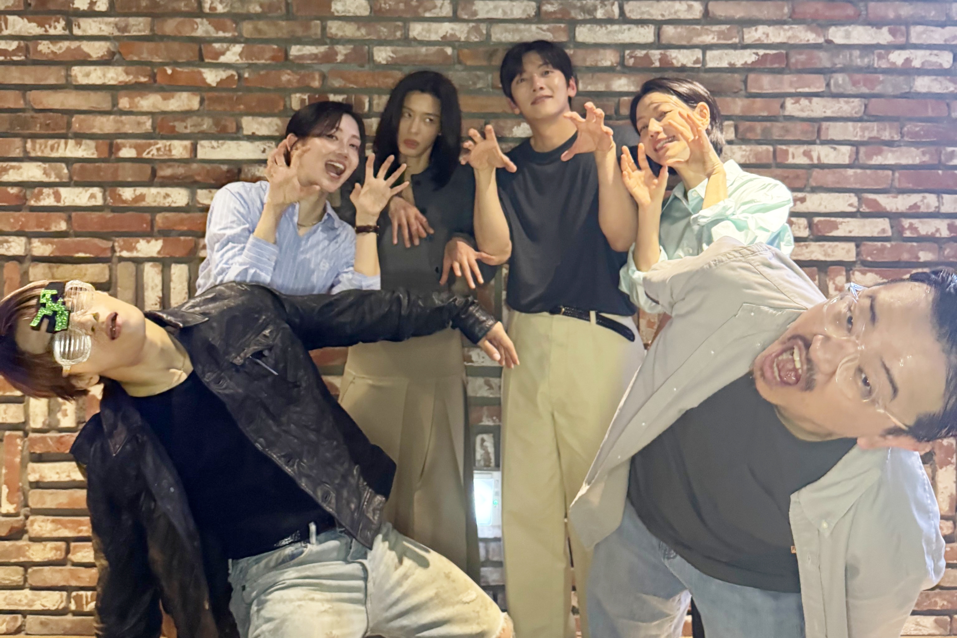 Colony Smashes Records, Conquering Korean Box Office