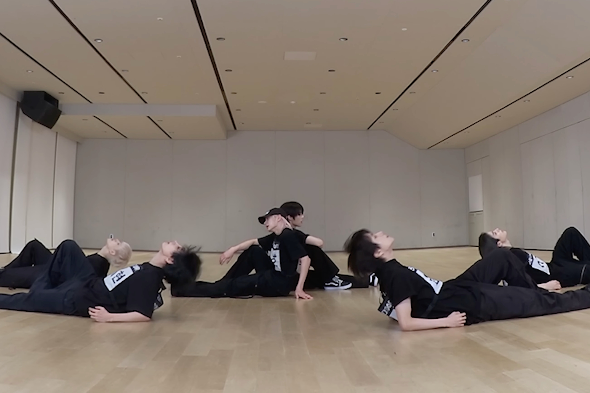 Watch: BOYNEXTDOOR’s Moves Are “VIRAL” In New Dance Practice Video