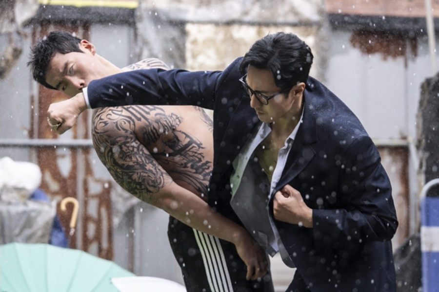 So Ji Sub’s Deadly Instincts Are Reawakened In “Agent Kim Reactivated”