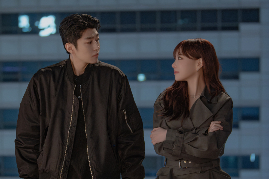 Top Star Lee Yul Eum Falls For Aspiring Actor Baek Sung Chul In “Dream To You”