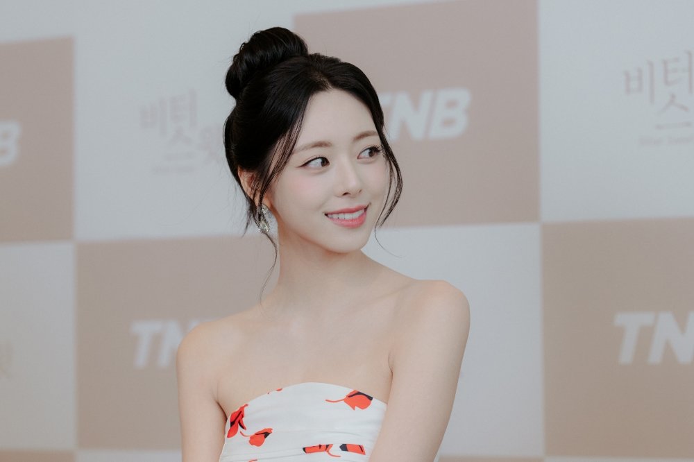 ITZY’s Yuna Is A Rising Actress Who Falls For Her Co-Star In New Drama “My Bias, My Boss”