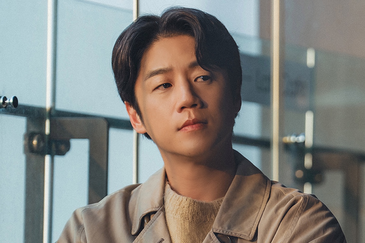 Jung Jun Won Shares Thoughts On His “A Bona Fide Killer” Character, Working With Kong Hyo Jin And Lee Sang Yi, And More