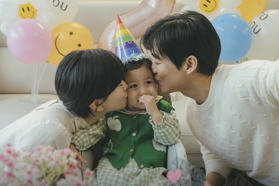 Namkoong Min And Lee Seol Celebrate Their Daughter’s Birthday Together In “The Husband”