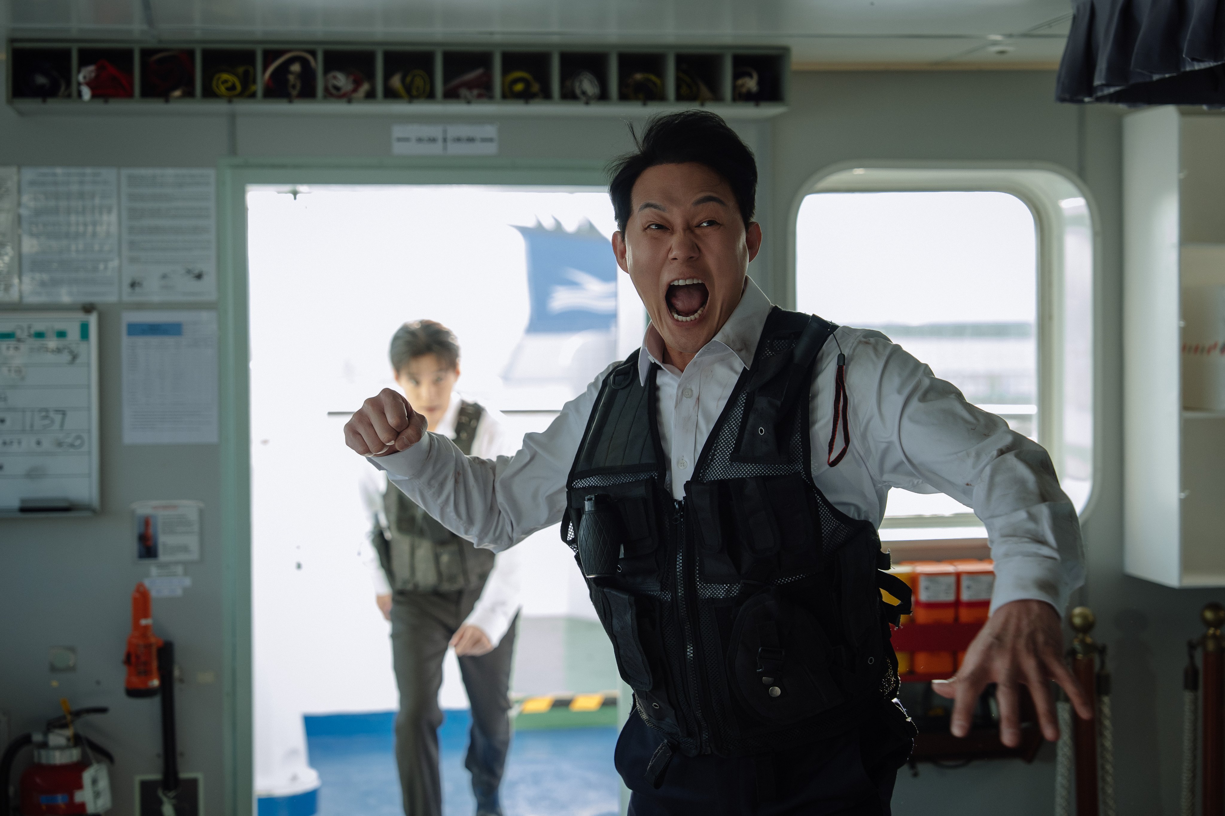 Uhm Jung Hwa, Park Sung Woong, And Ryeoun Fight To Save A Hijacked Cruise Ship From Sooyoung In “OK! Madam: Bon Voyage”