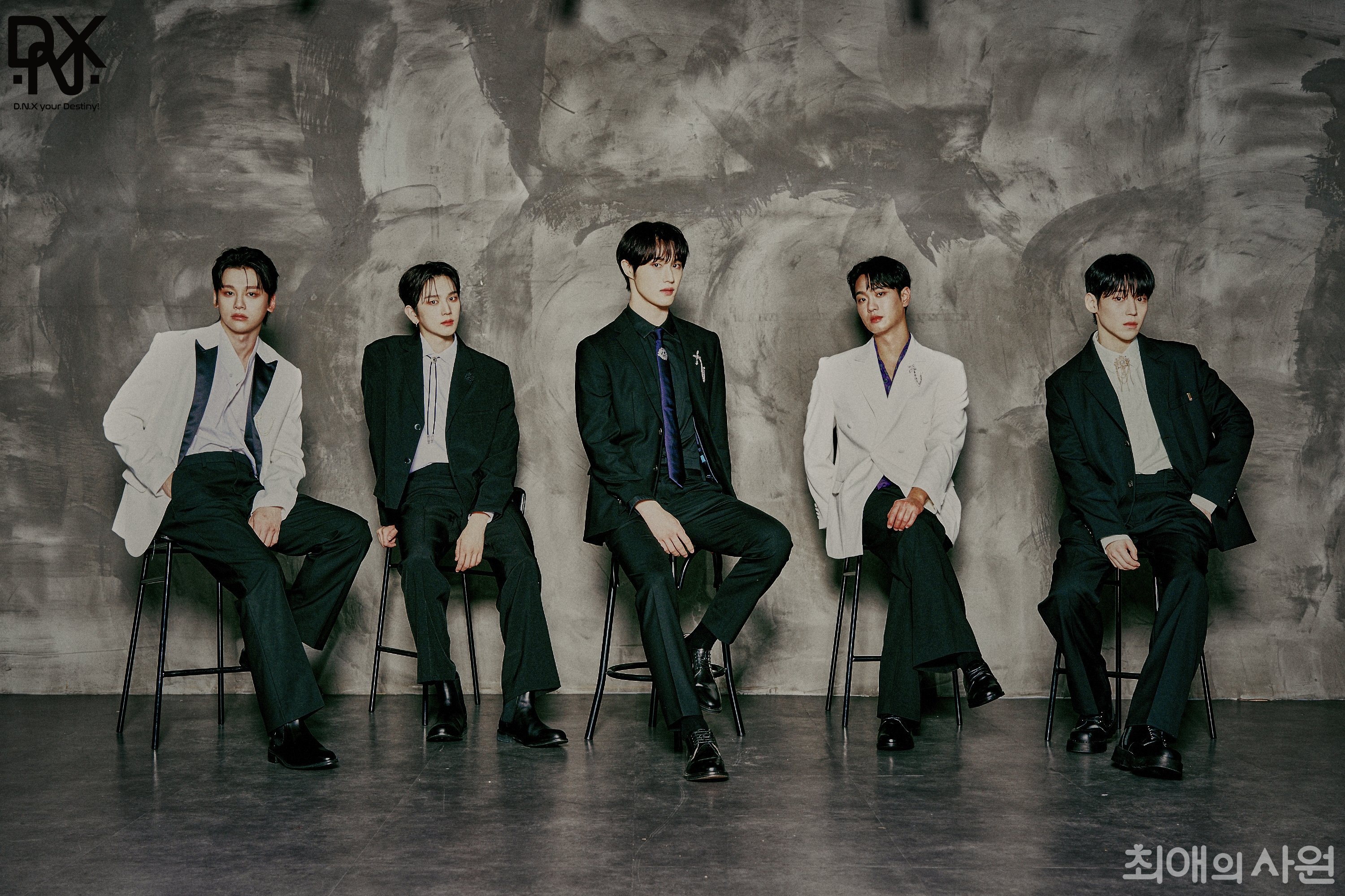 Cha Woo Min, CIX’s Hyunsuk, EPEX’s Baekseung, And More Transform Into Fictional Idol Group In “My Bias, My Boss”插图2