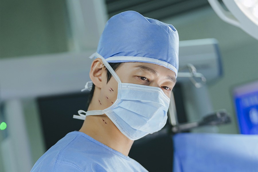 Namkoong Min Is Forced To Save The Life Of His Wife’s Kidnapper Lee Sang Hee In “The Husband”