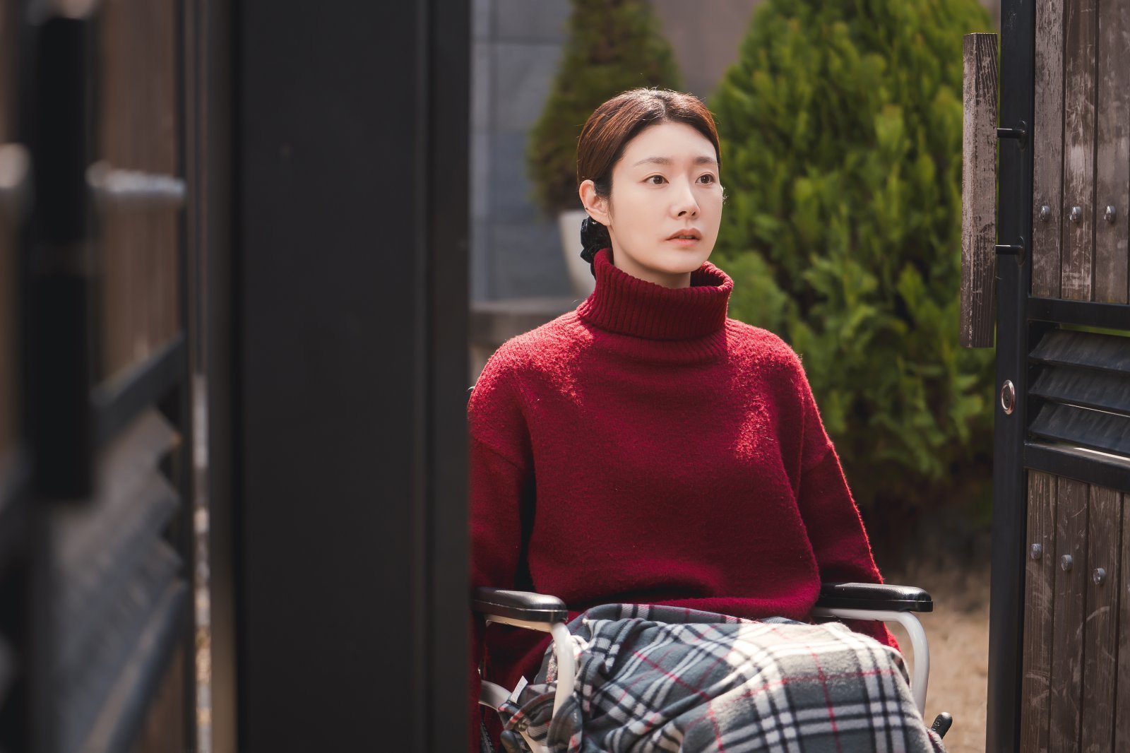 Kim Myung Soo’s Sudden Disappearance Plunges Kang Min Ah Into Despair On “Love In Sync”插图2 Kim Myung Soo’s Sudden Disappearance Plunges Kang Min Ah Into Despair On “Love In Sync”插图2