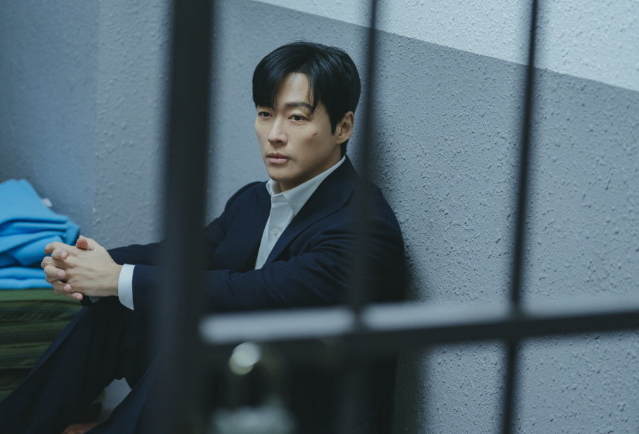 Namkoong Min Is Arrested For His Wife’s Kidnapping In “The Husband”插图2