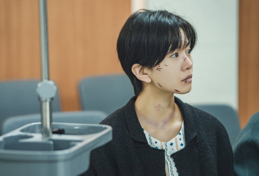 Namkoong Min Is Arrested For His Wife’s Kidnapping In “The Husband”插图3