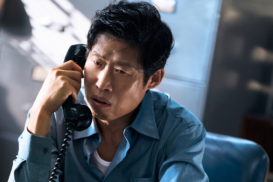 Yoo Hae Jin Investigates The Truth Behind The First Lady Assassination Attempt In New Film “Assassins”