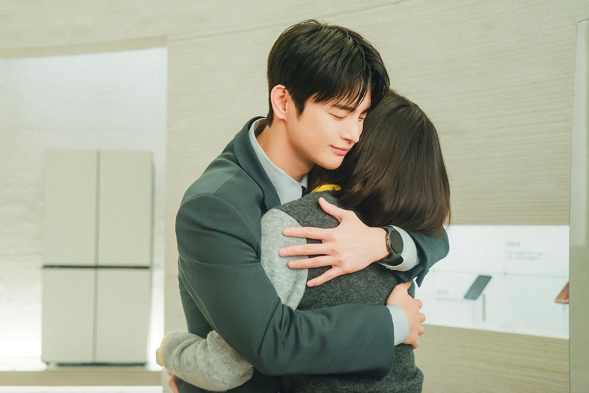 Seo In Guk And Park Ji Hyun Stand By Each Other Through Difficult Times In “See You At Work Tomorrow!”