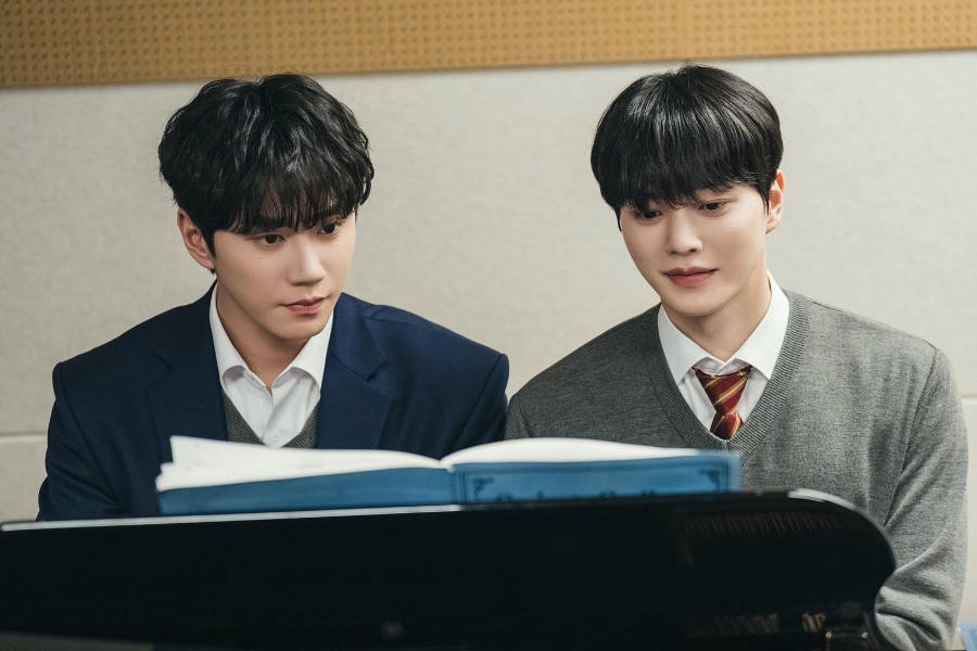 Song Kang And Lee Jun Young Go From Rivals To Piano Partners In New Drama “Four Hands, Two Sonatas”