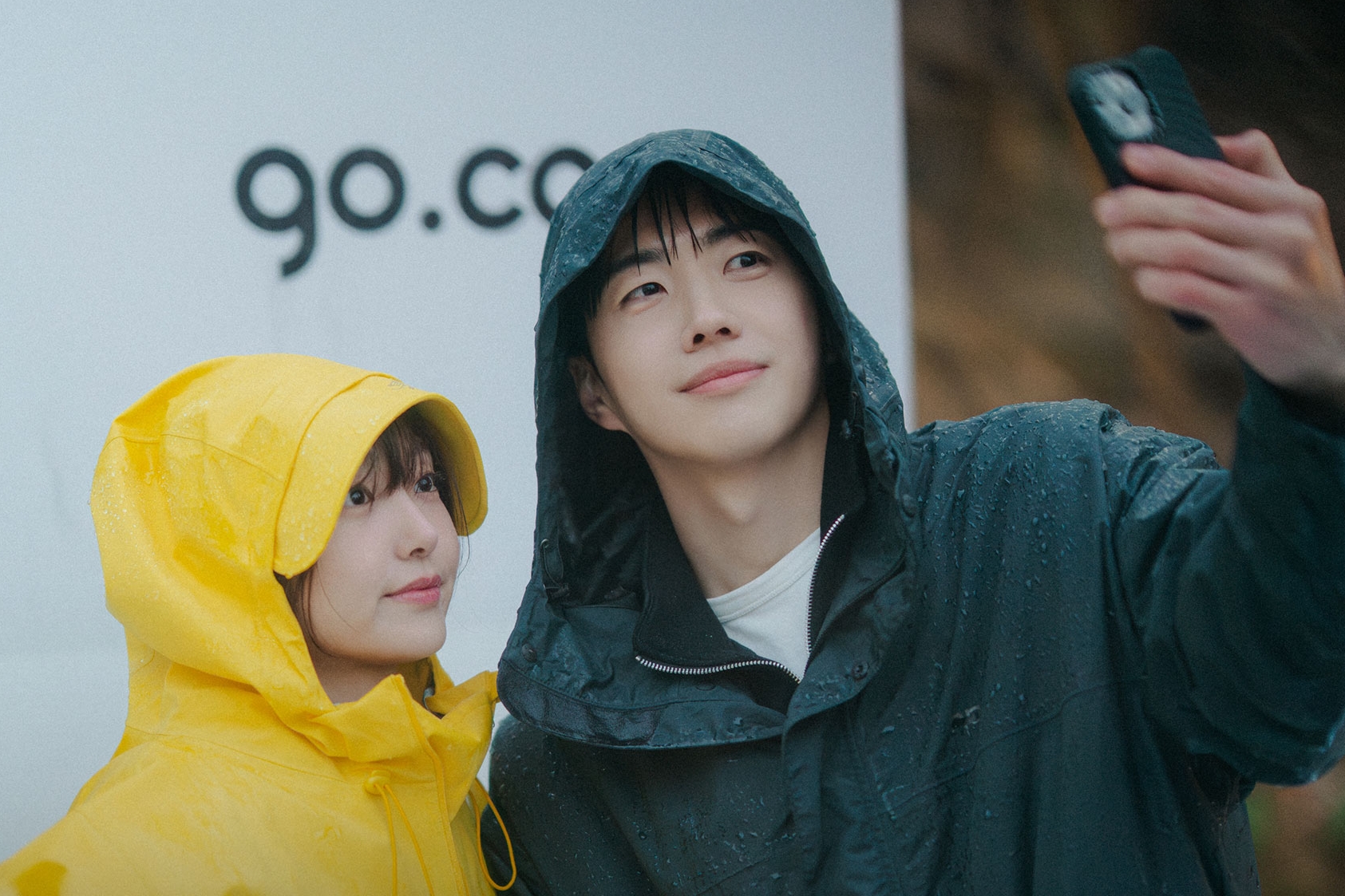 Kang Hoon, Kim Hye Jun, And Cha Woo Min Dish On Their Real-Life Chemistry Behind The Scenes Of “My Bias, My Boss”
