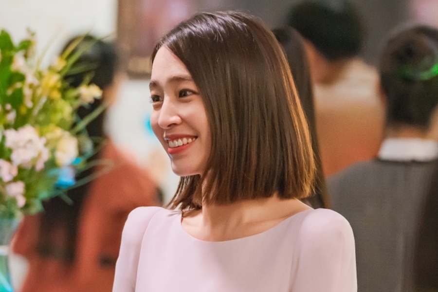 Lee Min Jung Talks About Her Upcoming Drama “OK, Let’s Get Divorced,” Chemistry With Kim Ji Suk, And More
