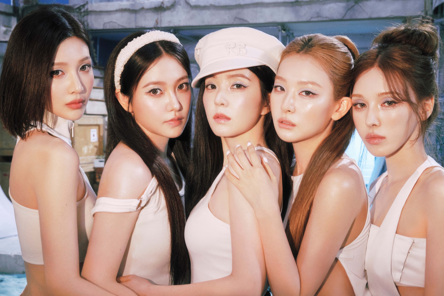 Red Velvet Tops iTunes Charts All Over The World With “Velvet Summer”
