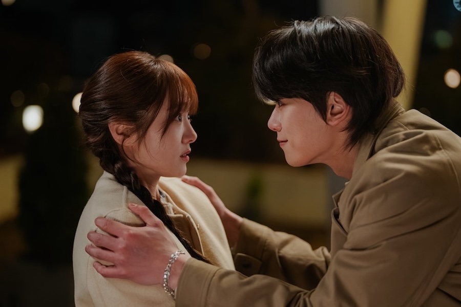 Kim Hye Jun Gets Time Alone With Her Bias Cha Woo Min In “My Bias, My Boss”