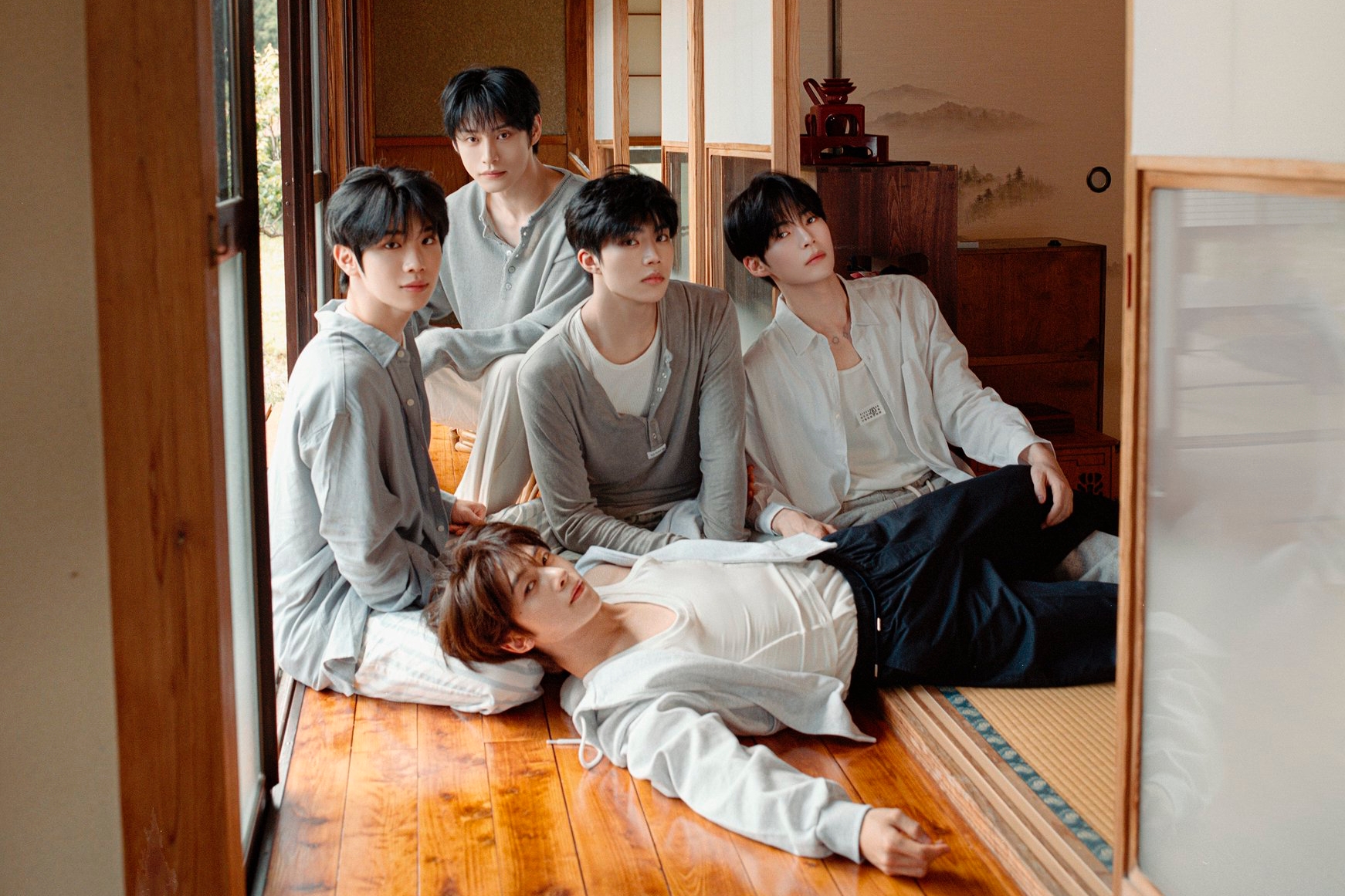 Watch: Zerobaseone Teases Comeback With Spoiler Film For “reserved”