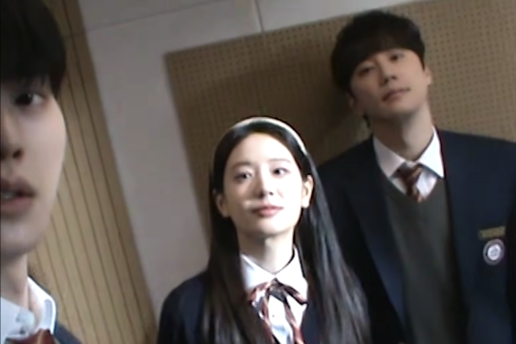Watch: Song Kang, Lee Jun Young, And Jang Gyuri Create Fond Memories In Nostalgic “Four Hands, Two Sonatas” Teaser