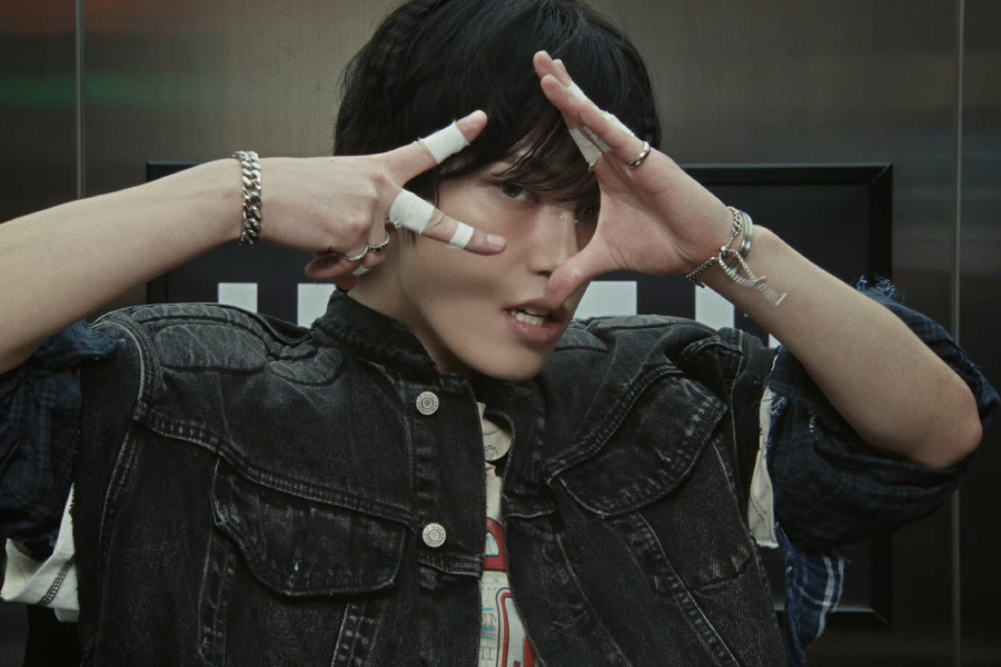 Watch: SEVENTEEN’s Dino Shows Off His Dance Moves In Energetic “LIKE IT” MV