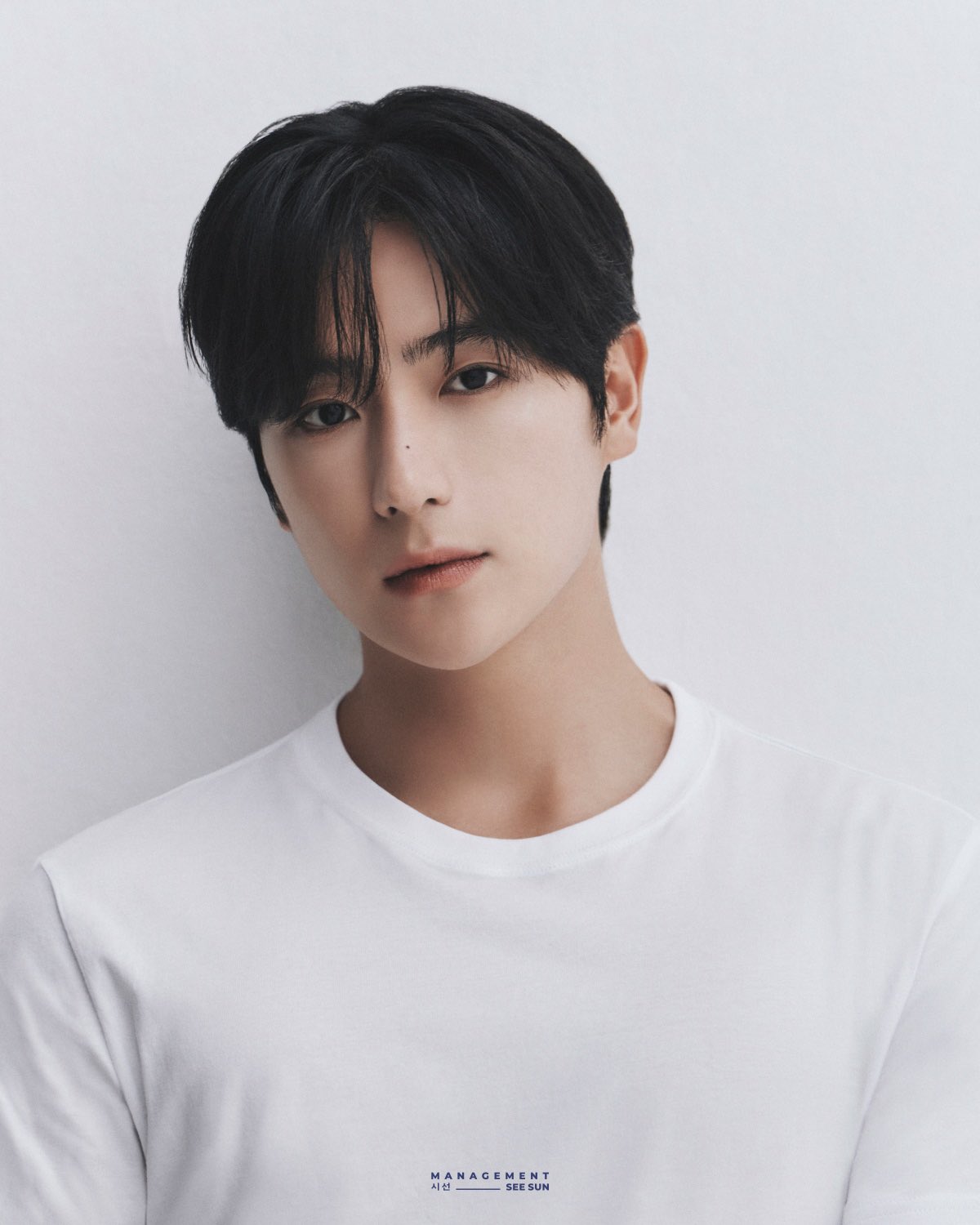 THE BOYZ’s Hyunjae Poses In New Profile Photos As Actor Lee Jae Hyun