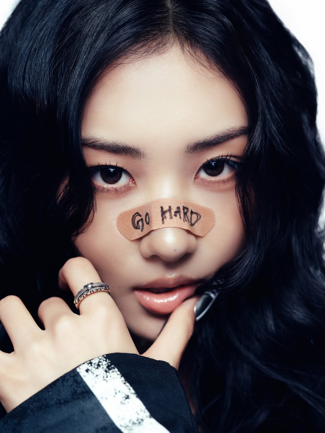 Update: MEOVV Poses In Teasers For Single Album “GO HARD”插图2