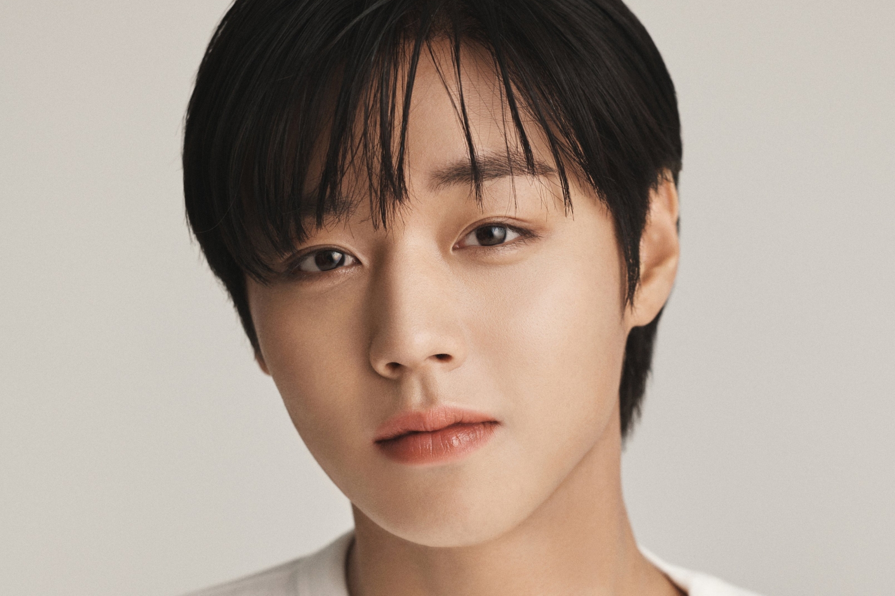 Park Ji Hoon In Talks To Star In New Romance Drama