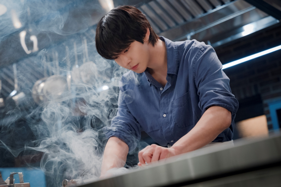 Ahn Hyo Seop Is A Genius Chef Shrouded In Mystery In New Drama “Final Table”
