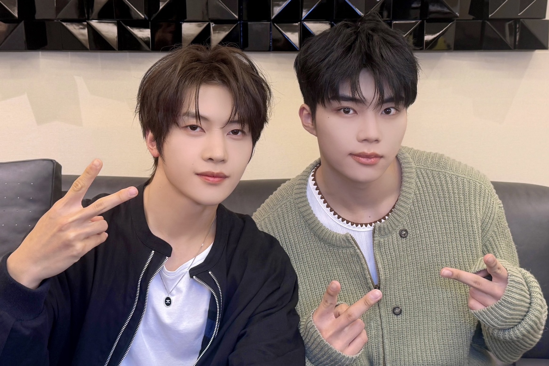 ZEROBASEONE’s Seok Matthew And Park Gun Wook Gear Up For Unit Mixtape With ZEROBASEONE EMP Teaser