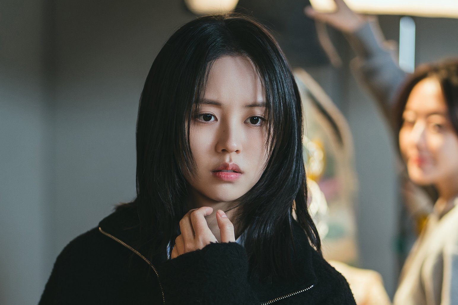 Kim So Hyun Faces A Crisis Ahead Of Her College Graduation In New Romance Drama “Between Steps”