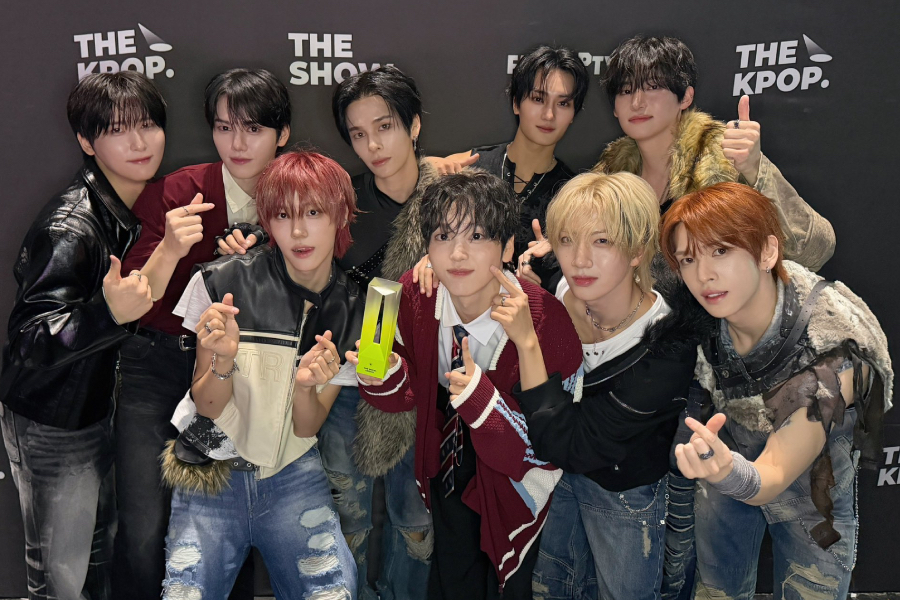 Watch: CRAVITY Takes 1st Win For “LOUDER” On “The Show”