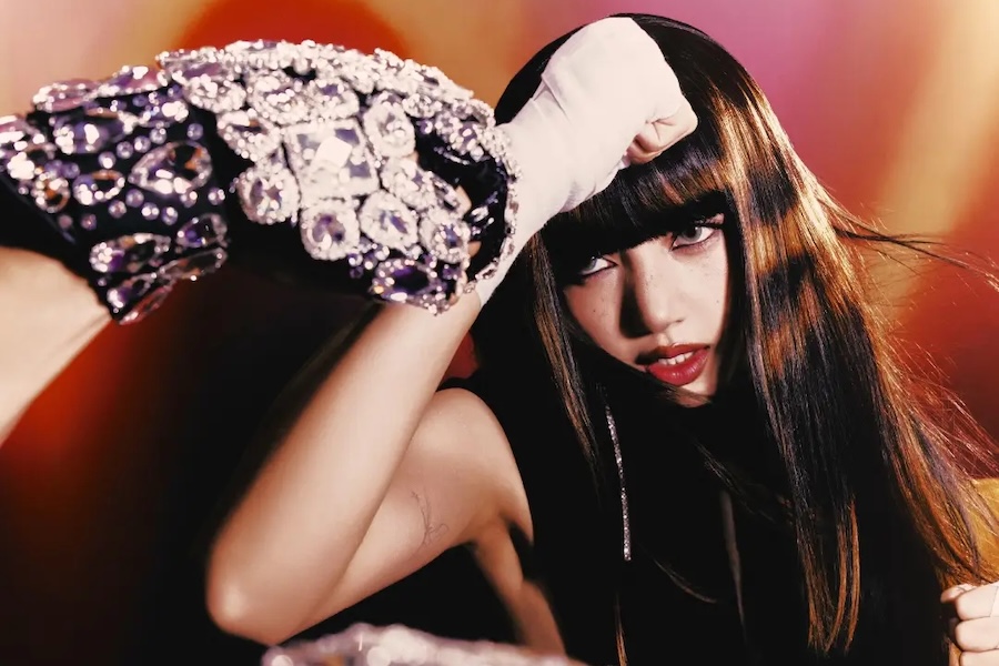 Lisa’s “SaWaDiKa” Becomes 1st 2026 MV By K-Pop Artist To Hit 200 Million Views
